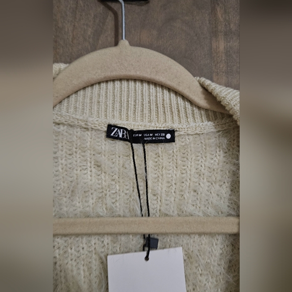 ZARA Faux fur cream cardigan. Size Medium NWT - Picture 7 of 16